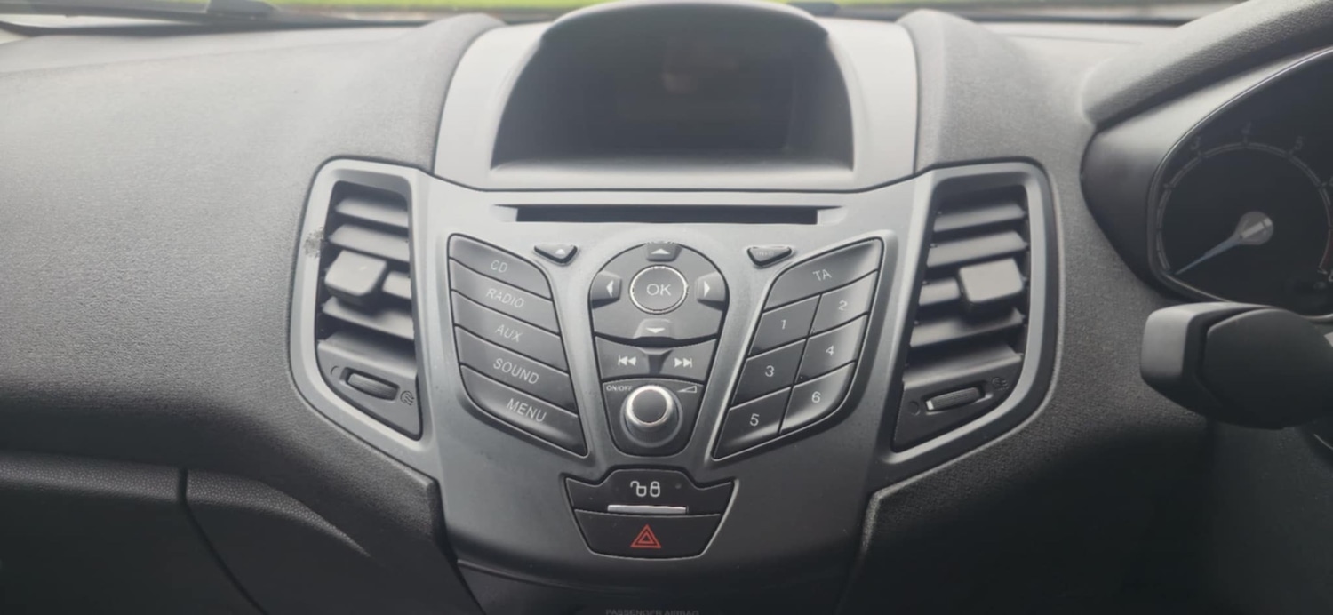 Used Ford Fiesta 2015 for sale - 76560244: Photo 16