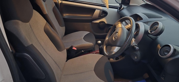 Used Toyota AYGO 2013 for sale - 75008307: Photo 9