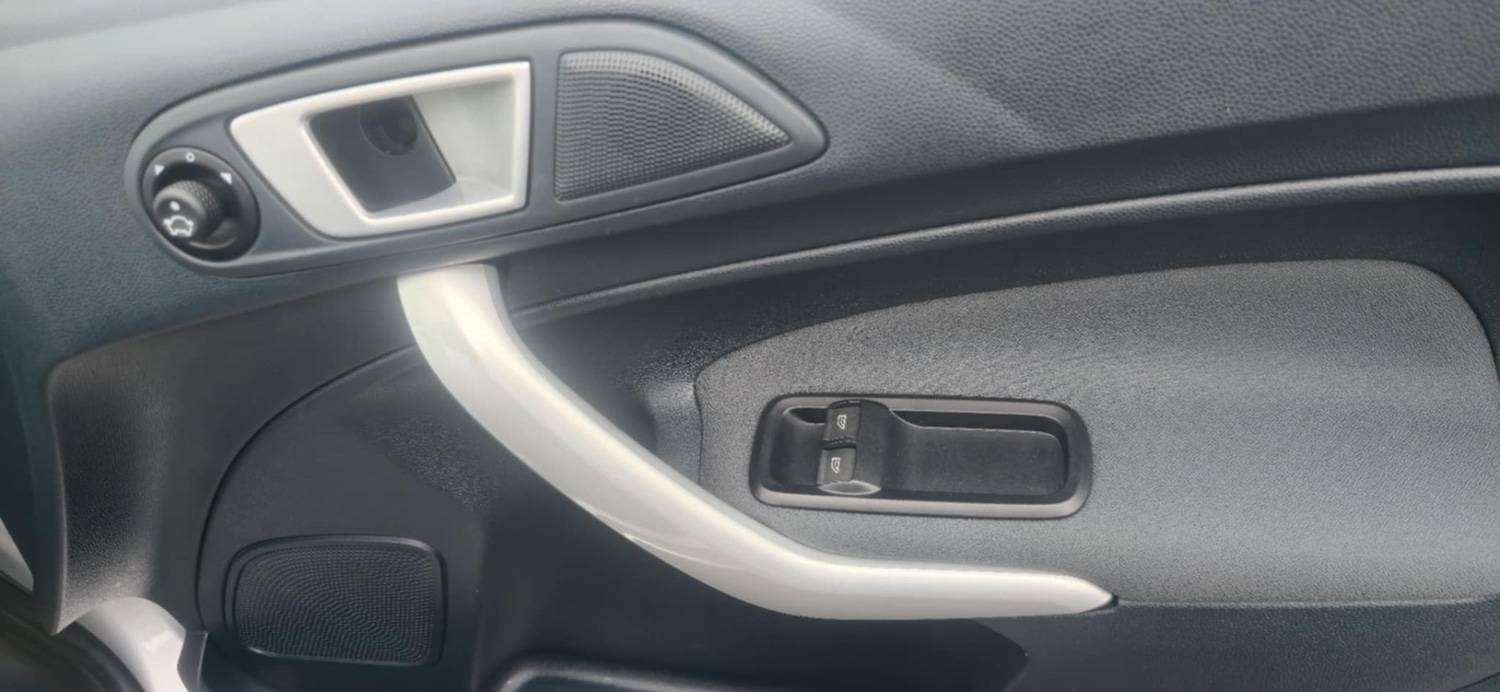 Used Ford Fiesta 2012 for sale - 76511049: Photo 23