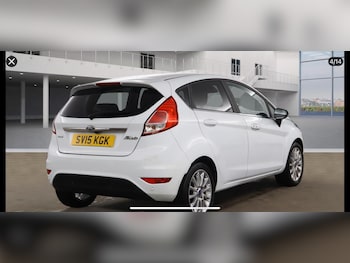 Used Ford Fiesta 2015 for sale - 77459920: Photo