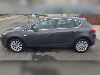 Used Vauxhall Astra 2014 for sale - 75383105: Photo