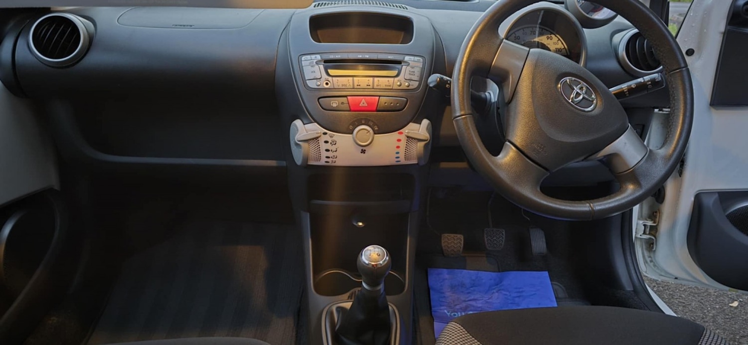 Used Toyota AYGO 2013 for sale - 77162271: Photo 12