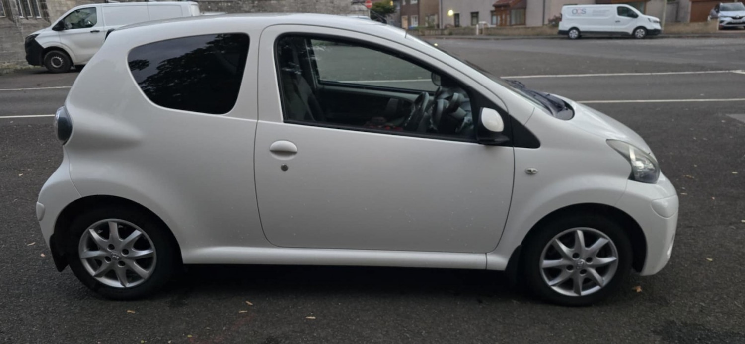 Used Toyota AYGO 2013 for sale - 77162271: Photo 8