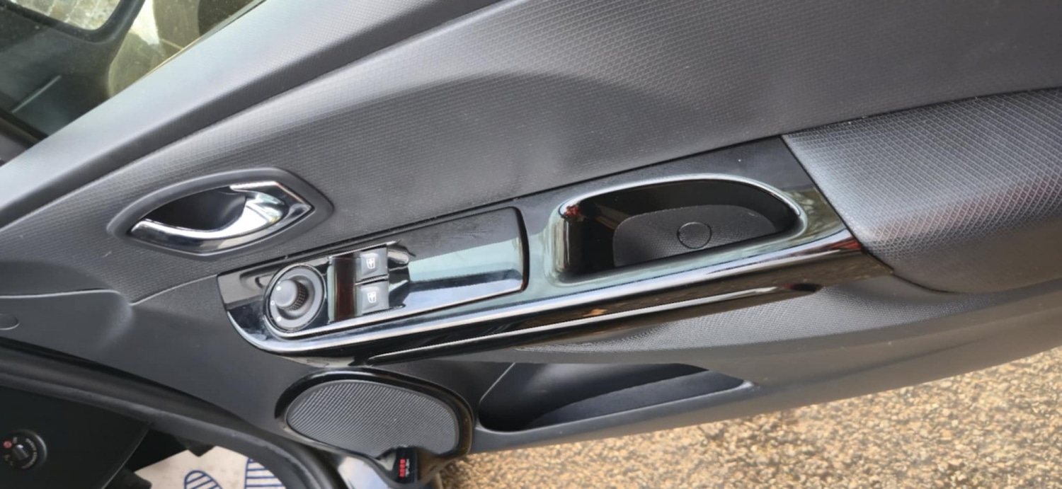 Used Renault Clio 2014 for sale - 77162267: Photo 17