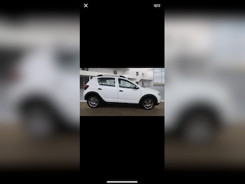 Used Dacia Sandero Stepway 2017 for sale - 77073334: Photo