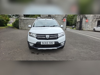 Used Dacia Sandero Stepway 2015 for sale - 79347105: Photo