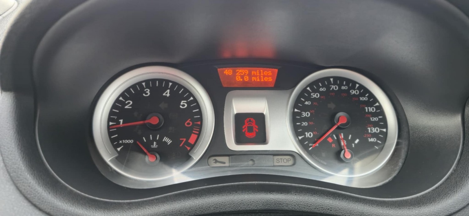 Used Renault Clio 2012 for sale - 77162248: Photo 10