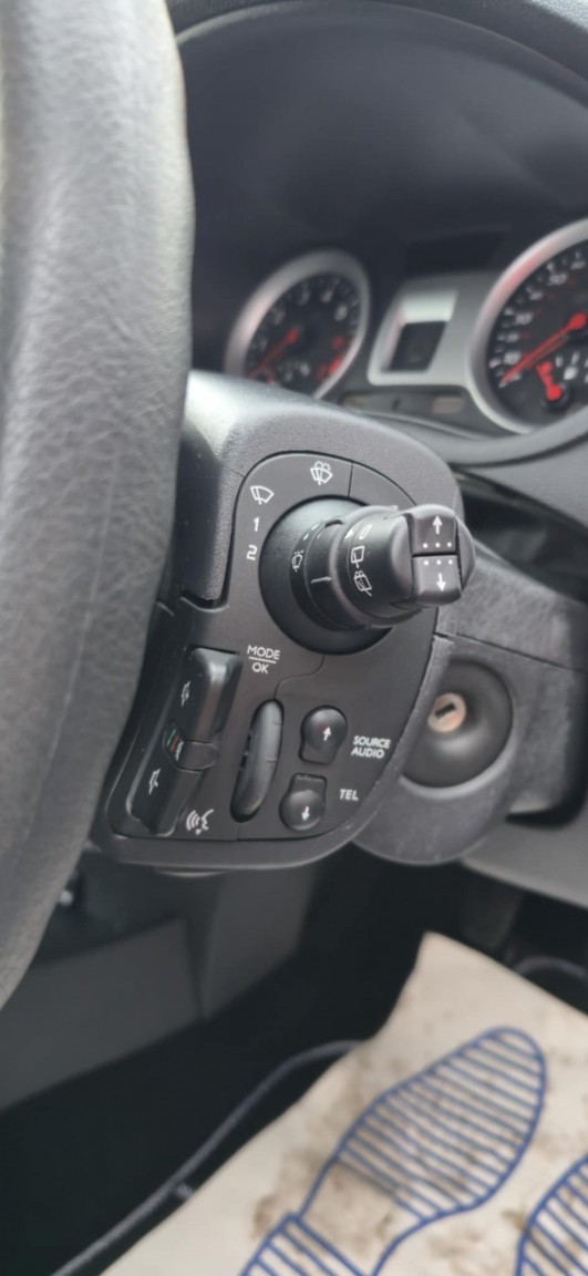 Used Renault Clio 2012 for sale - 77162248: Photo 21