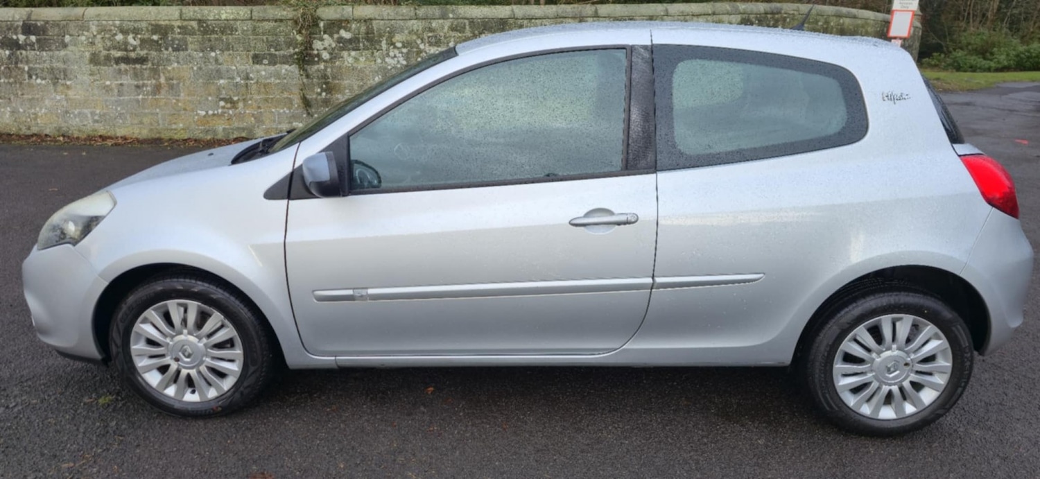 Used Renault Clio 2012 for sale - 77162248: Photo 4