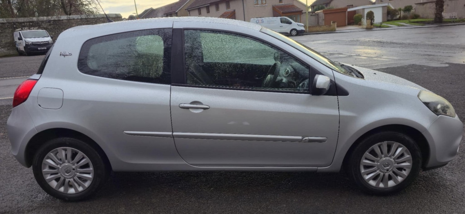 Used Renault Clio 2012 for sale - 77162248: Photo 5