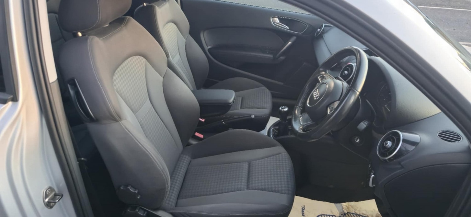 Used Audi A1 2011 for sale - 77162253: Photo 16