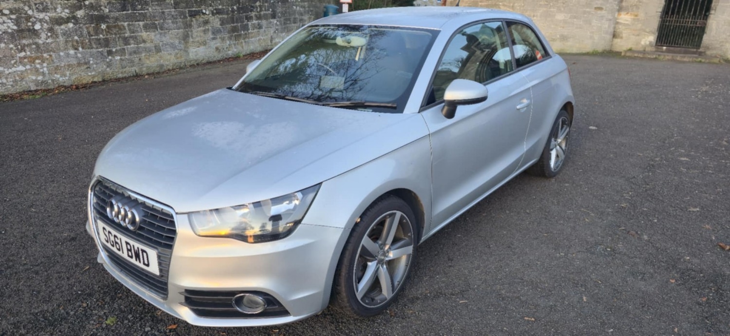 Used Audi A1 2011 for sale - 77162253: Photo 2