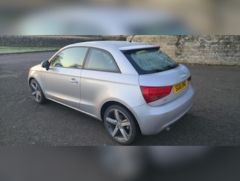 Used Audi A1 2011 for sale - 77162253: Photo