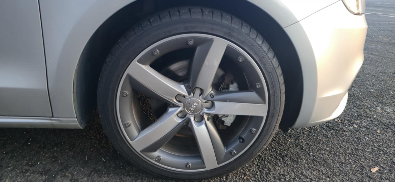 Used Audi A1 2011 for sale - 77162253: Photo 9