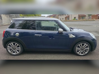 Used MINI Hatch 2018 for sale - 78476837: Photo