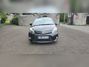 Used Toyota Yaris 2013 for sale - 79023892: Photo