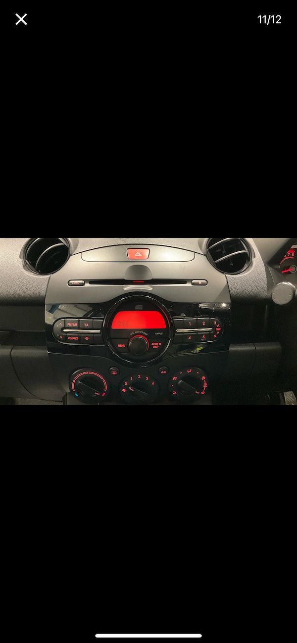 Used Mazda Mazda2 2012 for sale - 76320452: Photo 10