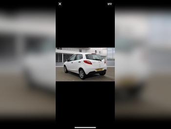 Used Mazda Mazda2 2012 for sale - 76320452: Photo 3