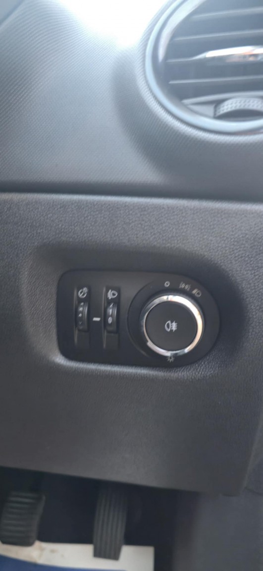 Used Vauxhall Corsa 2013 for sale - 77162249: Photo 17