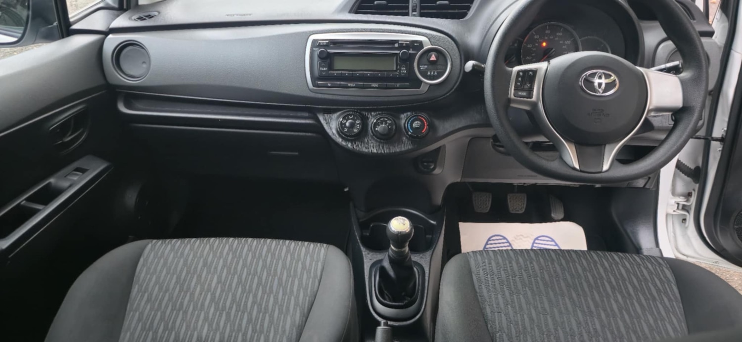 Used Toyota Yaris 2013 for sale - 76019702: Photo 16