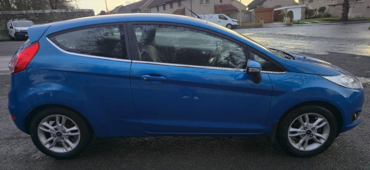 Used Ford Fiesta 2015 for sale - 77162351: Photo 2