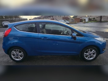 Used Ford Fiesta 2015 for sale - 77162351: Photo