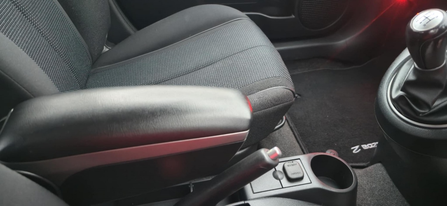 Used Mazda Mazda2 2010 for sale - 77162345: Photo 21