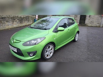 Used Mazda Mazda2 2010 for sale - 77162345: Photo