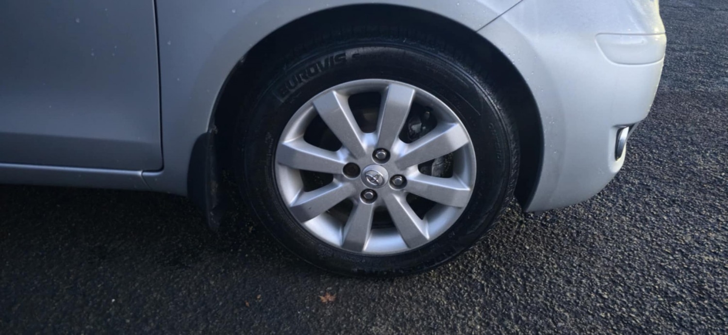 Used Toyota Yaris 2011 for sale - 77233800: Photo 12