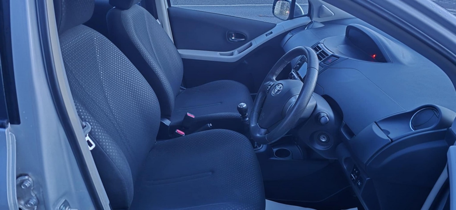 Used Toyota Yaris 2011 for sale - 77233800: Photo 16