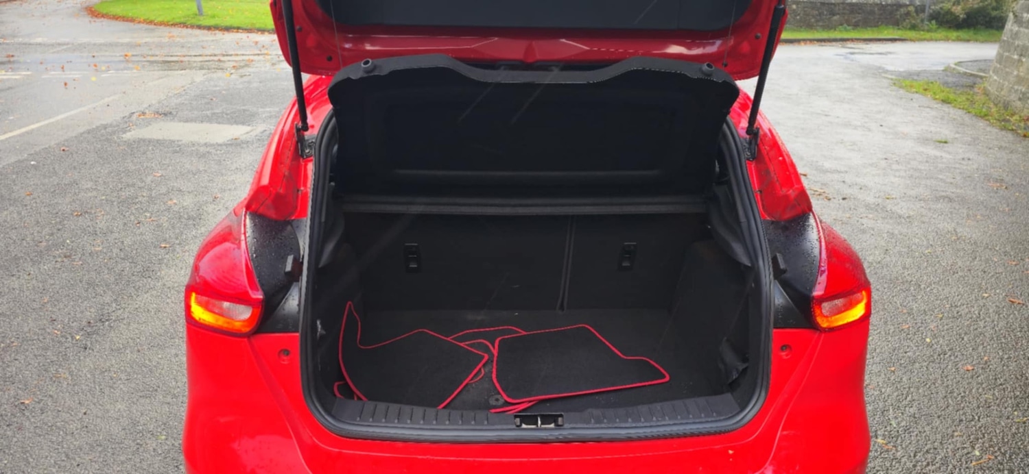 Used Ford Focus 2015 for sale - 76142605: Photo 10