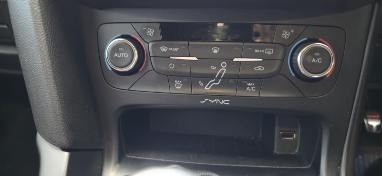 Used Ford Focus 2015 for sale - 76142605: Photo 27