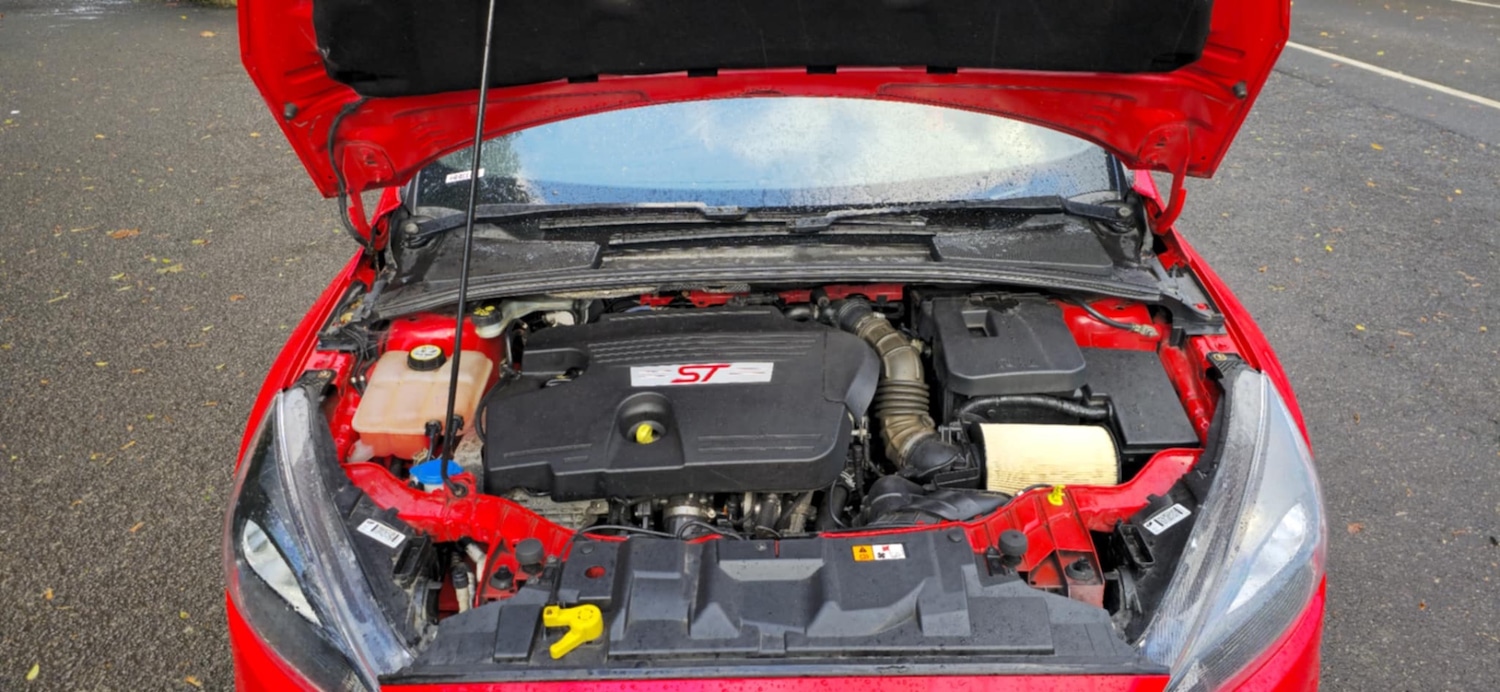 Used Ford Focus 2015 for sale - 76142605: Photo 9