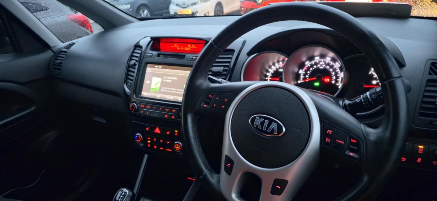 Used Kia Venga 2015 for sale - 76557028: Photo 21