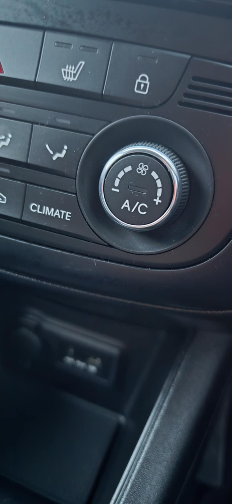 Used Kia Venga 2015 for sale - 76557028: Photo 22