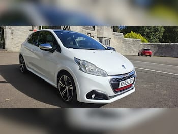 Used Peugeot 208 2015 for sale - 79858970: Photo