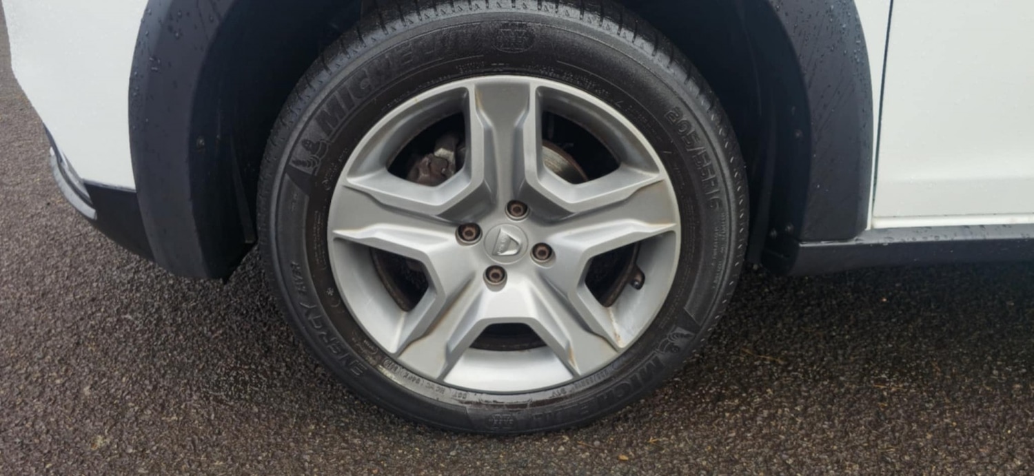 Used Dacia Sandero Stepway 2017 for sale - 77162350: Photo 10