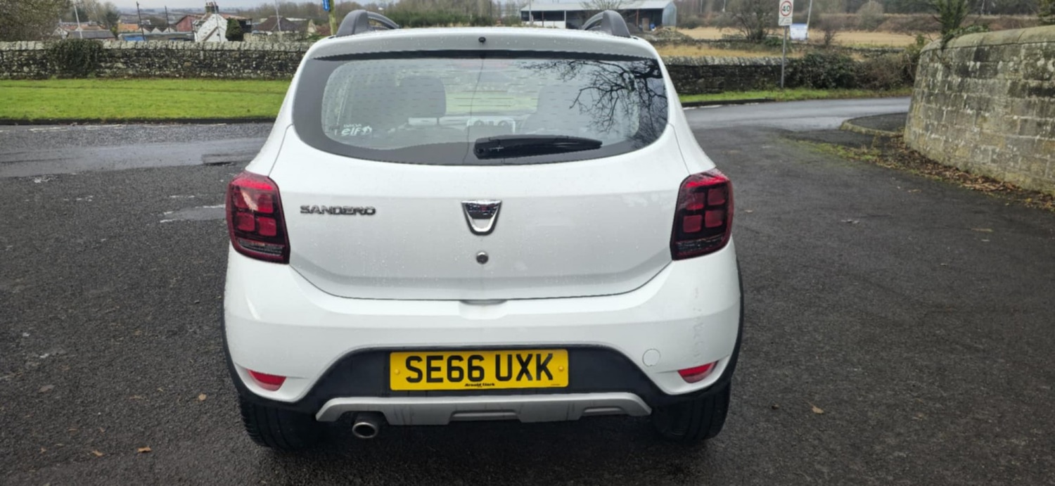Used Dacia Sandero Stepway 2017 for sale - 77162350: Photo 7