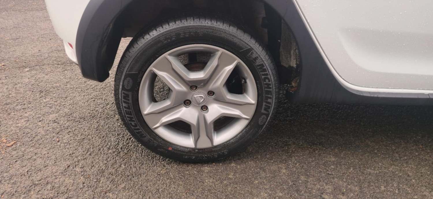 Used Dacia Sandero Stepway 2017 for sale - 77162350: Photo 9