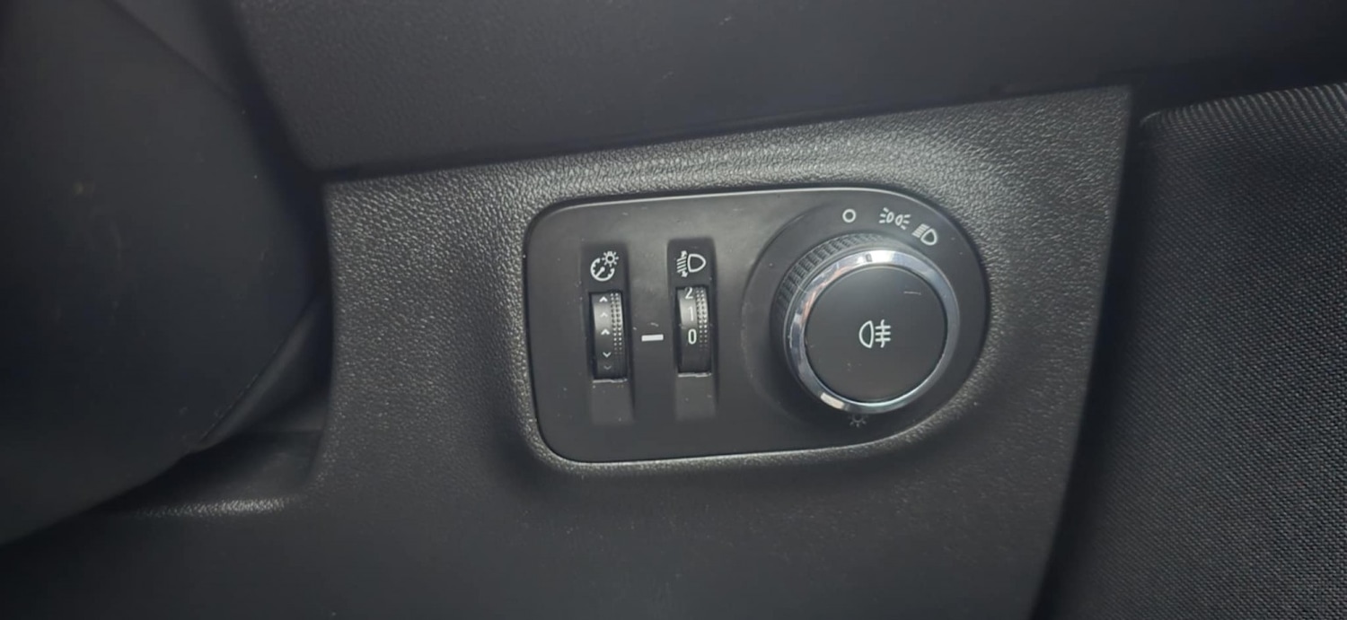 Used Vauxhall Corsa 2015 for sale - 77162263: Photo 20