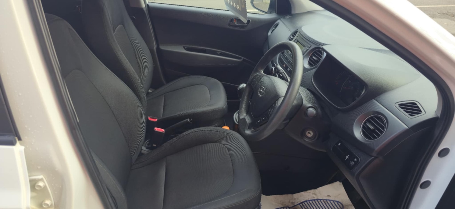 Used Hyundai i10 2017 for sale - 75383235: Photo 14