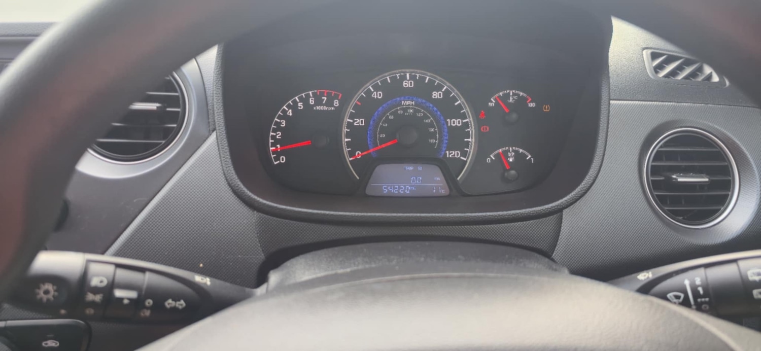 Used Hyundai i10 2017 for sale - 75383235: Photo 16