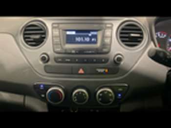 Used Hyundai i10 2017 for sale - 75383235: Photo