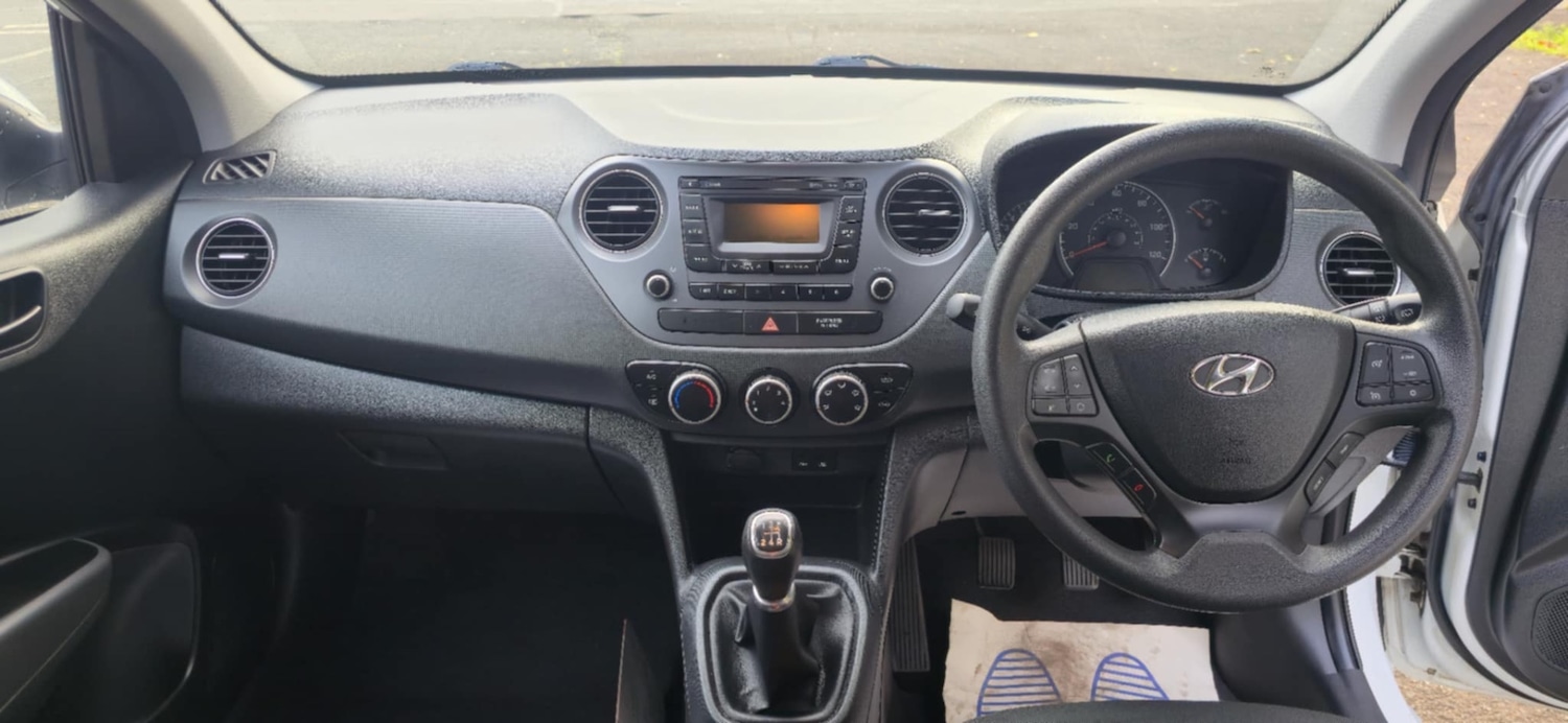 Used Hyundai i10 2017 for sale - 75383235: Photo 20