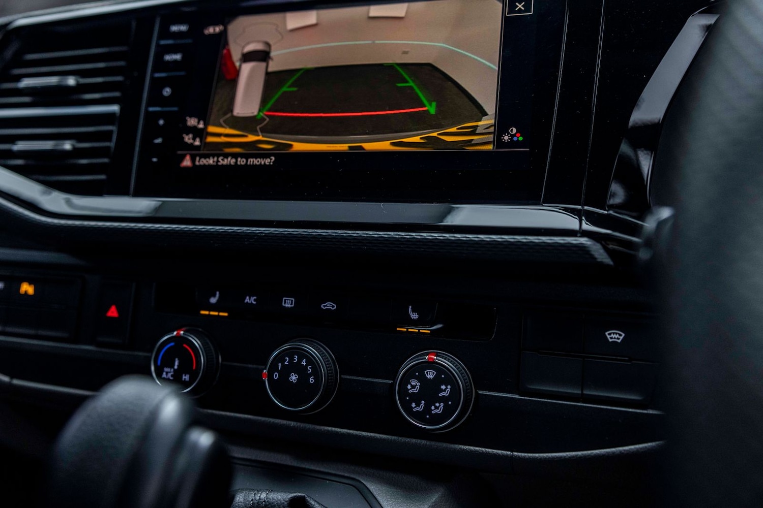 Used Volkswagen Transporter 2024 for sale - 77614612: Photo 11