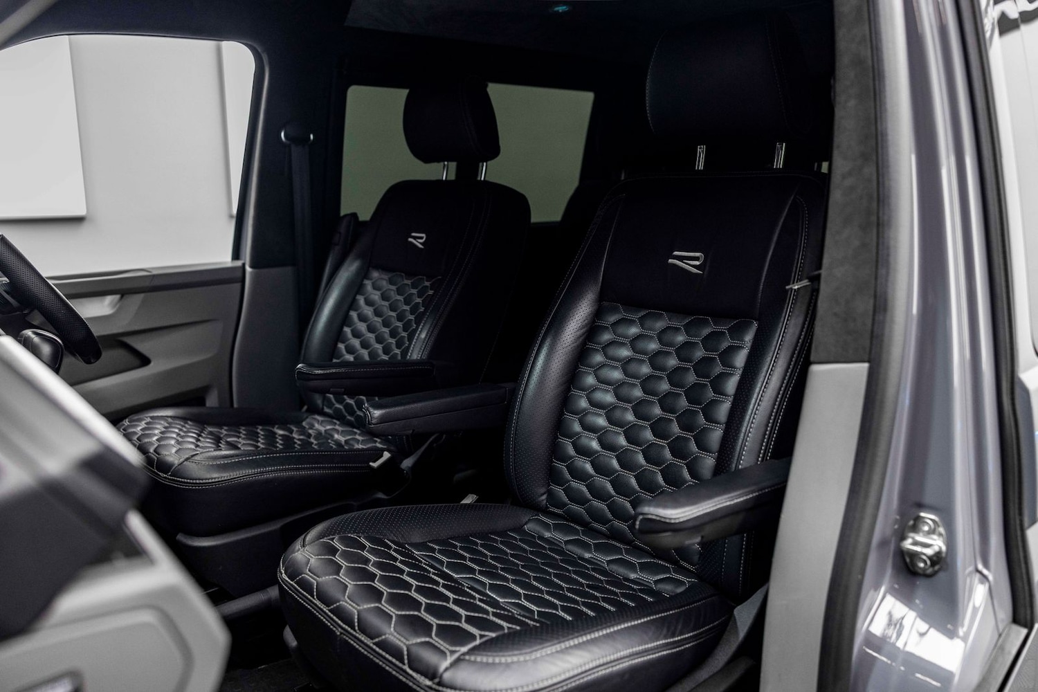 Used Volkswagen Transporter 2024 for sale - 77614612: Photo 3