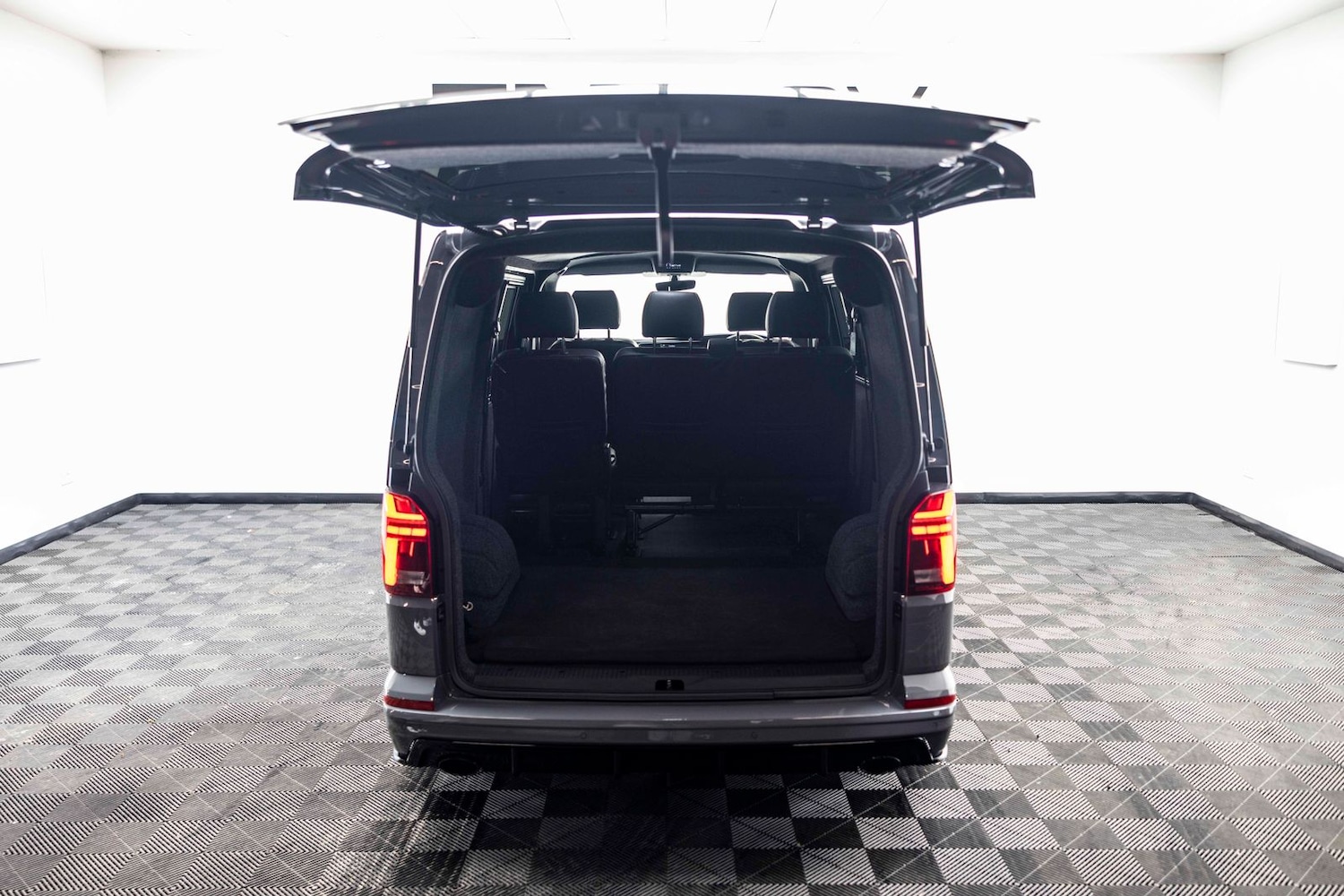 Used Volkswagen Transporter 2024 for sale - 77614612: Photo 48