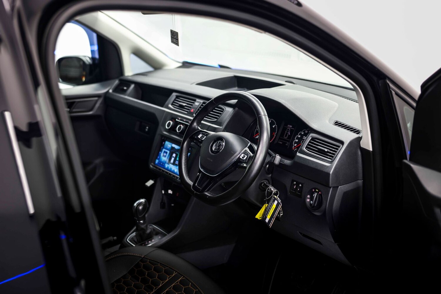 Used Volkswagen Caddy 2019 for sale - 78220860: Photo 3