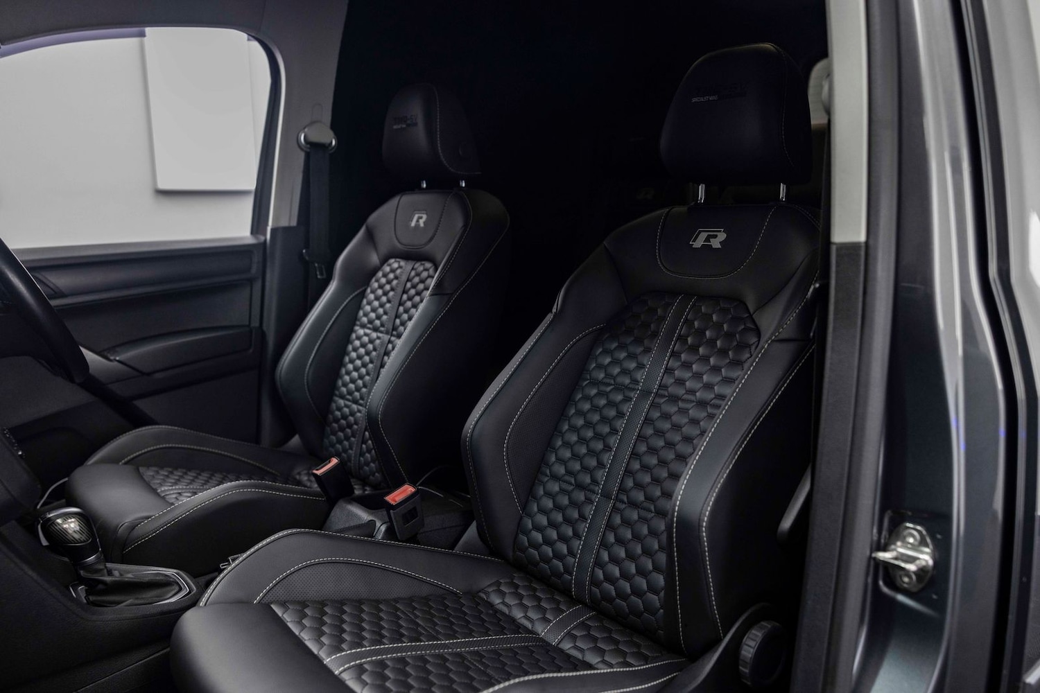 Used Volkswagen Caddy 2016 for sale - 76851279: Photo 2