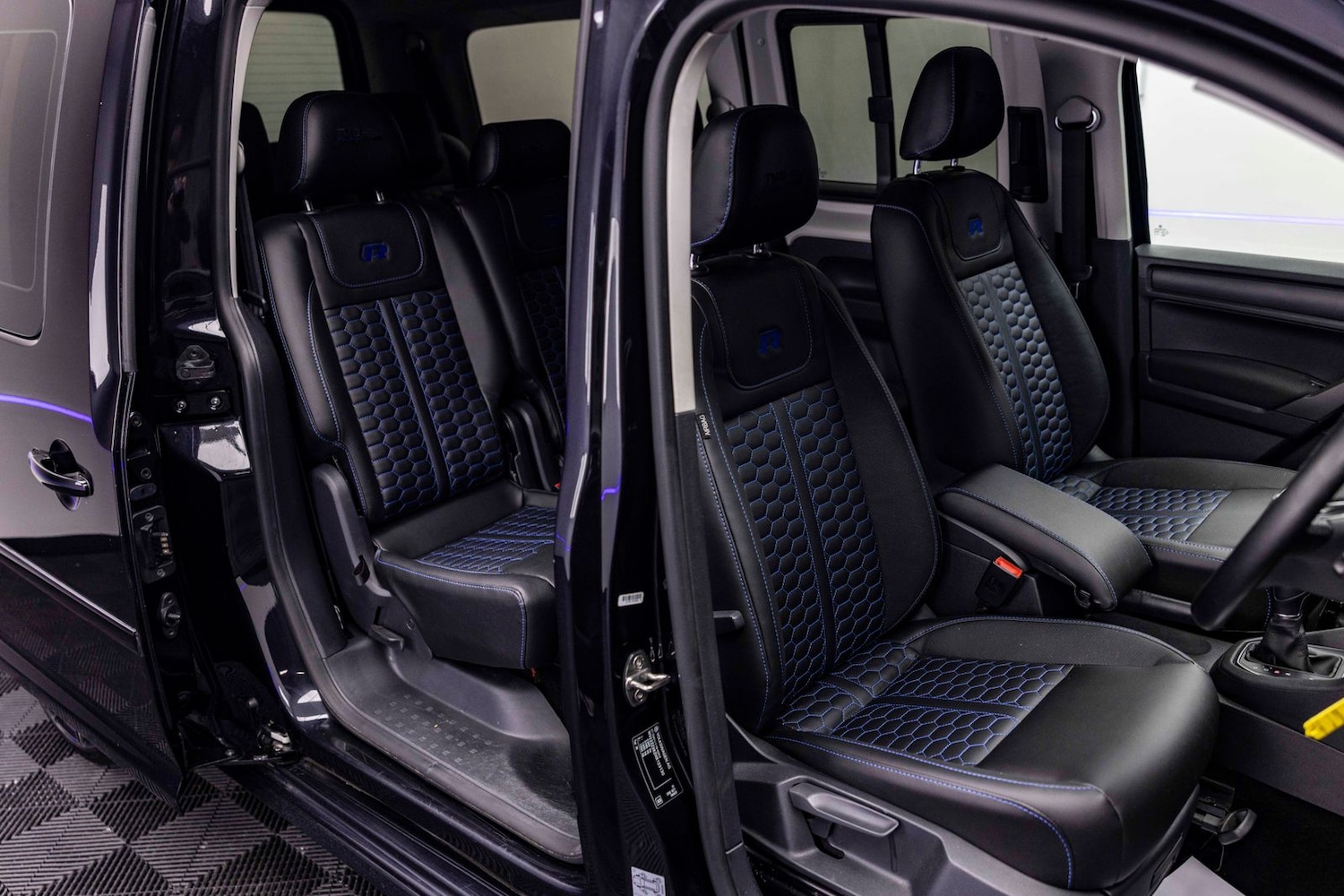 Used Volkswagen Caddy Maxi Life 2017 for sale - 76389981: Photo 7